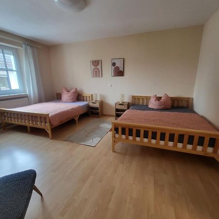 Geraeumige Wohnungen Zentrumsnah Schwandorf Exterior foto